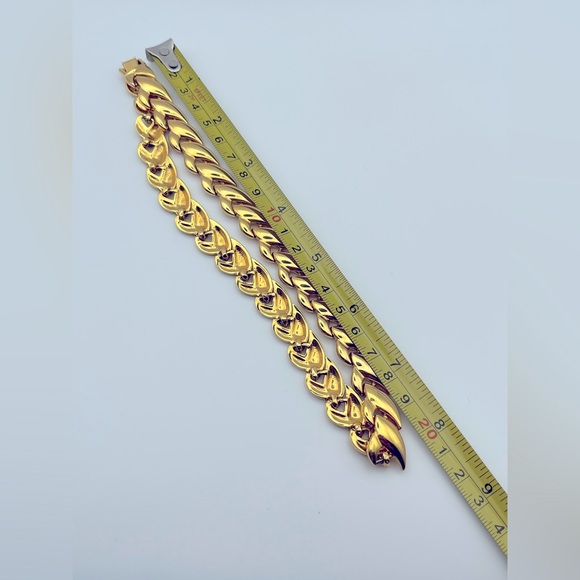 Napier Gold Tone Necklace - Picture 8 of 9